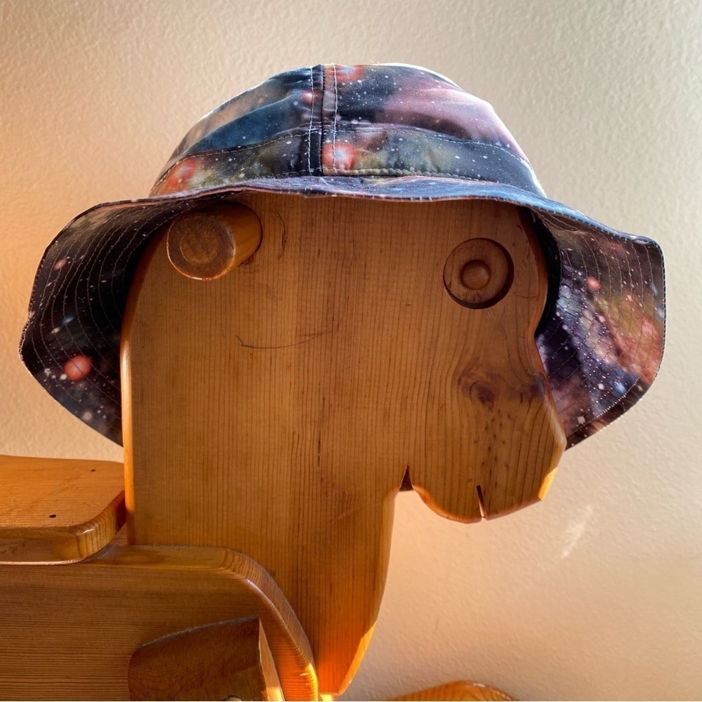 Festival summer Galaxy print bucket hat
